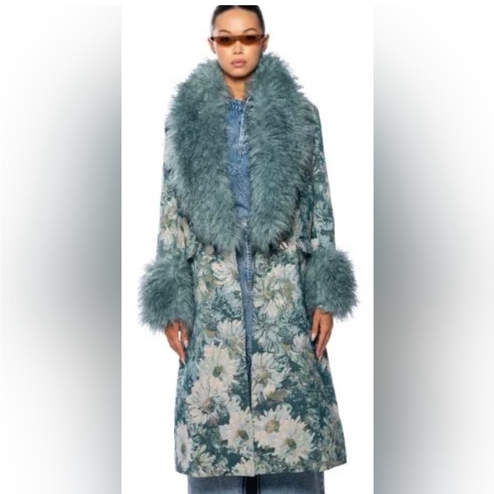 ISO Akira Fleur Lane Brocade Trench Coat in Size L or XL